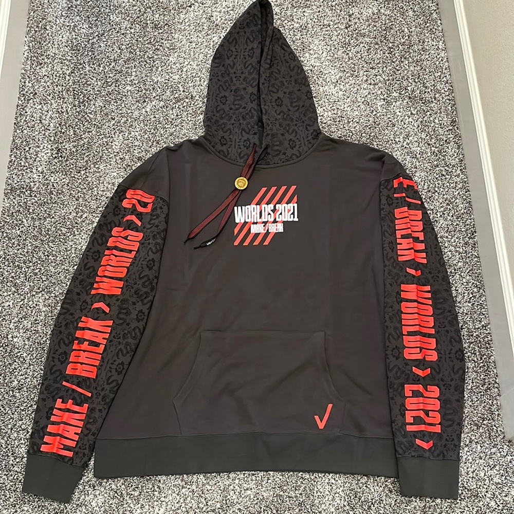 Riot Limited Edition League of Legends Worlds Hoodie Verizon 2021